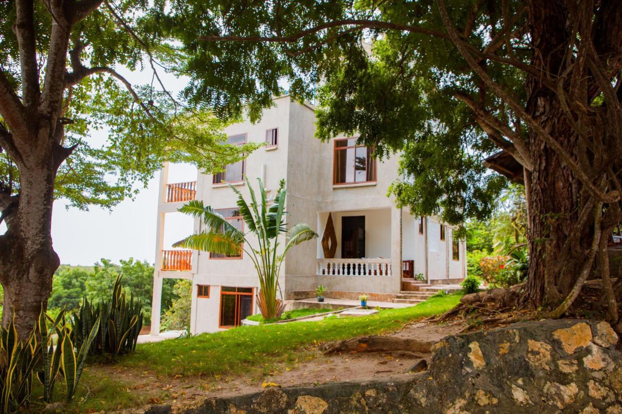 Mikoko Beach & Cottages Bagamoyo Eksteriør billede