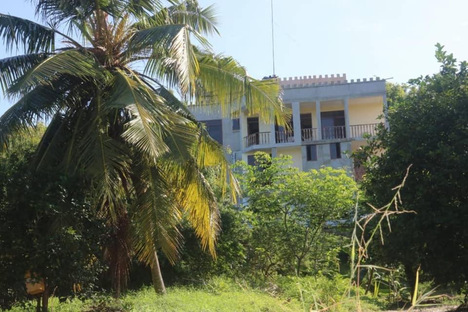 Mikoko Beach & Cottages Bagamoyo Eksteriør billede